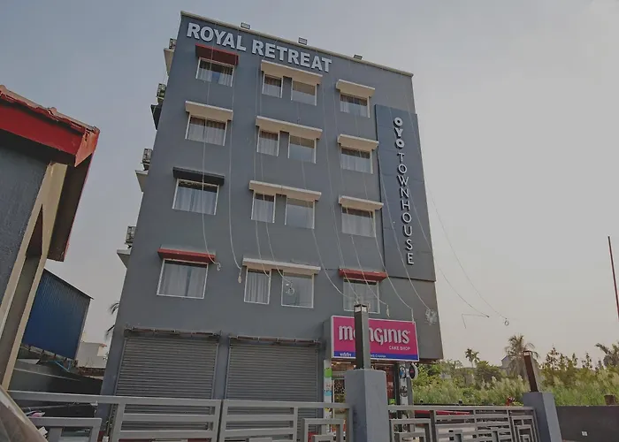 Super Townhouse The Royal Retreat